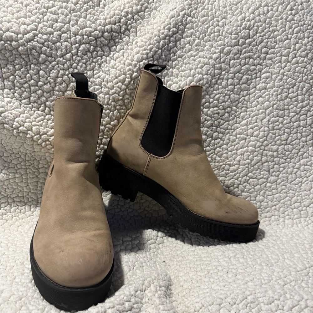 Chinese Laundry Tan Ankle Boots